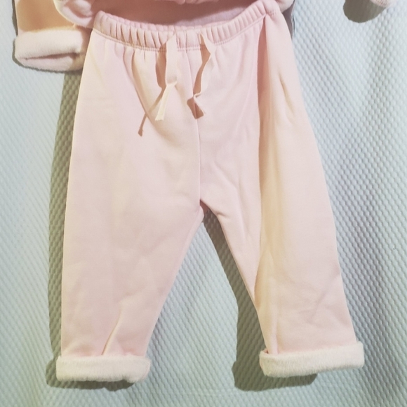 🆕️ Gap Baby Cozy Brannan Bear Outfit Set in Pink Cameo size 6-12 months - Picture 7 of 8